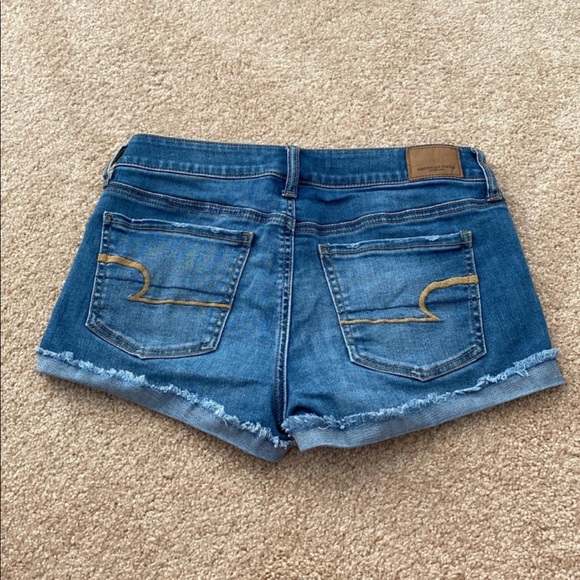 American Eagle Shorts - Picture 2 of 5